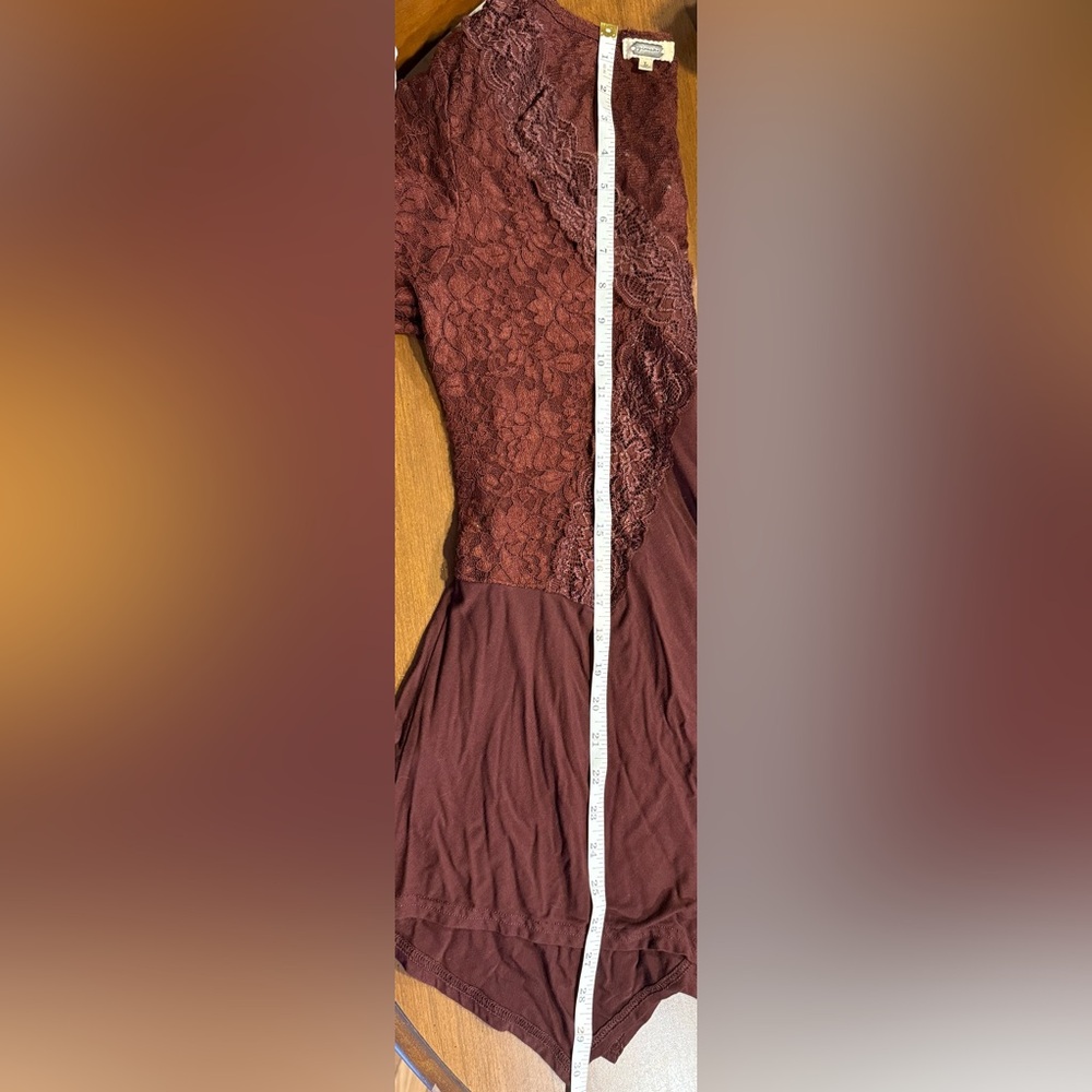 Gimmicks by BKE Burgundy Lace Women's Blouse - Picture 7 of 8